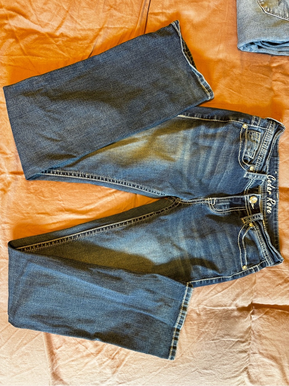 Casual Relaxed Women's Jeans in Dark Blue by